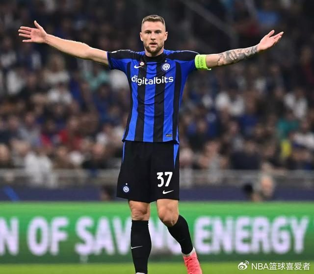 担心被截胡！国米加价50万欧追潜力后卫，莫拉蒂公开批评小因扎吉|国际米兰|拉尼|阿斯拉尼|姆拉契奇|都灵_新浪体育_新浪新闻